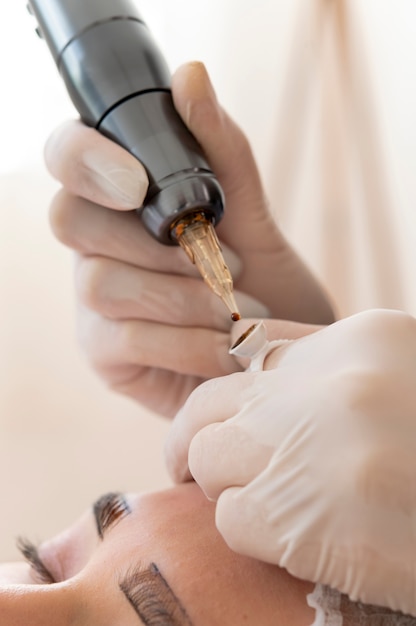 Micropigmentare sprâncene — powder, microblading, hybrid, Brăila
